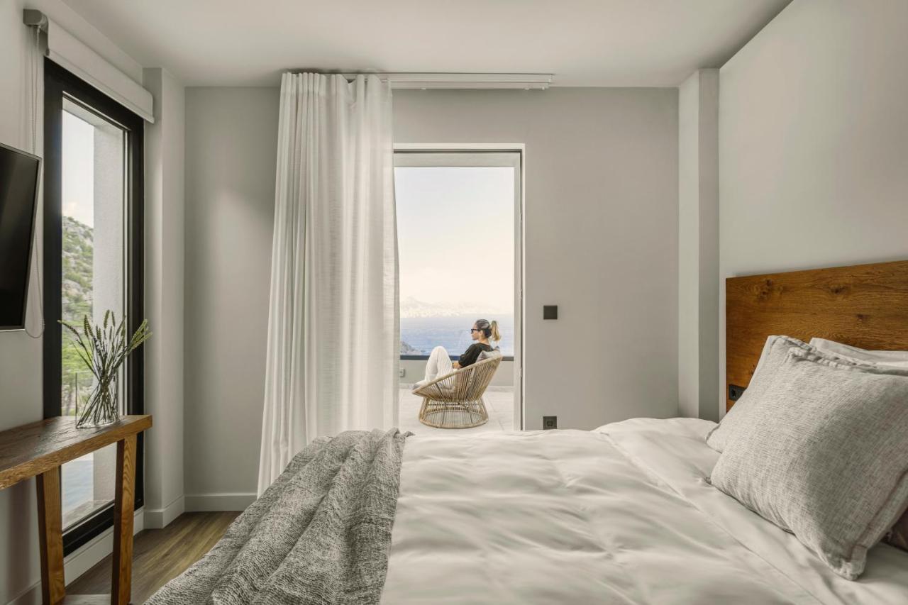 Aposperia Memorable Living