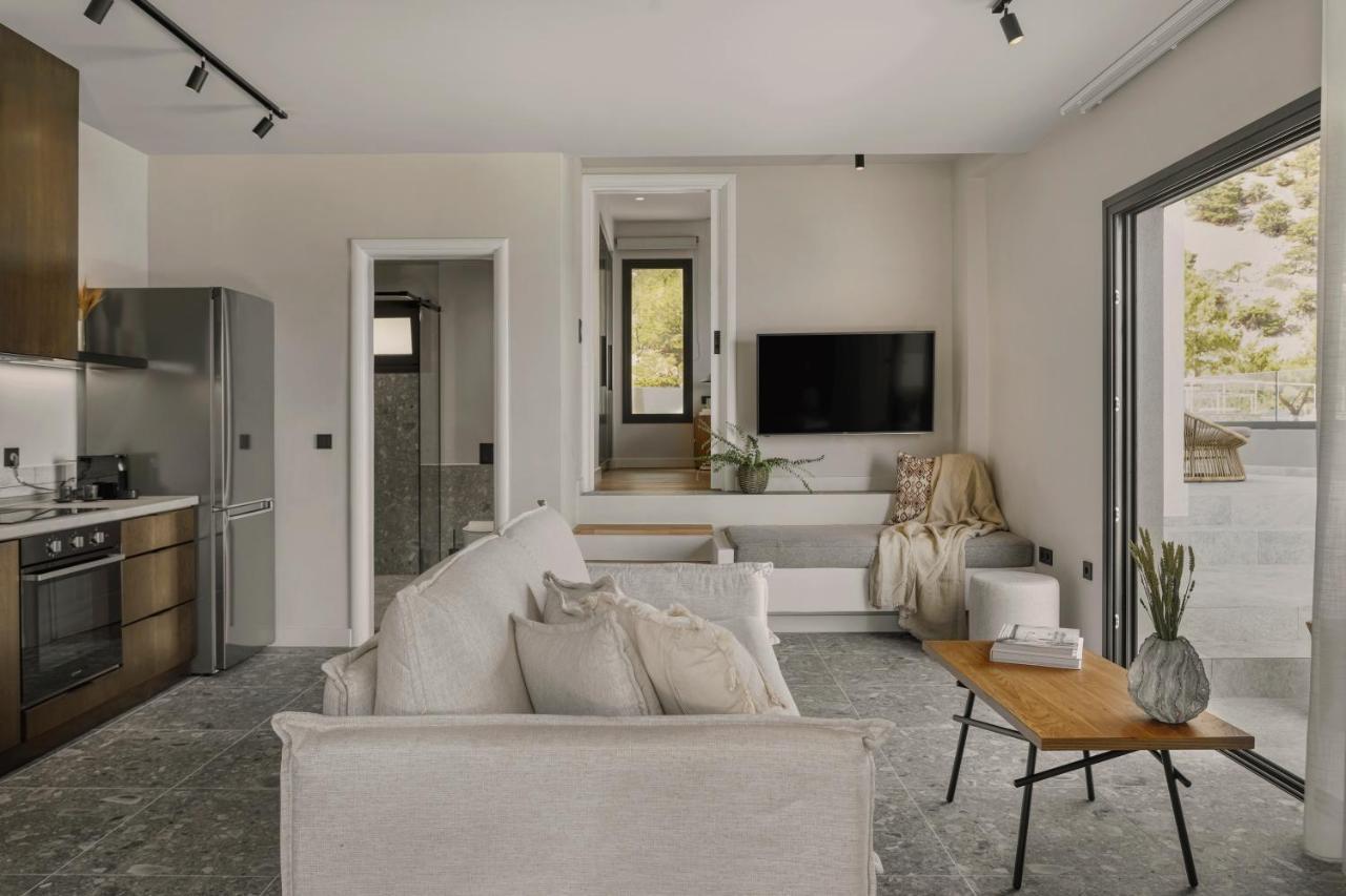 Aposperia Memorable Living *
