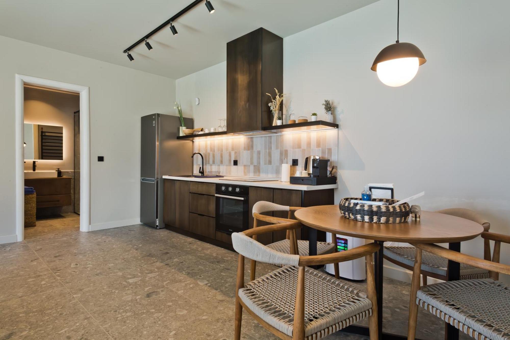 Aposperia Memorable Living *